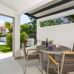 Villa T & K Njivice