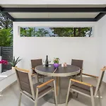 T & K Villa *