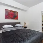 T & K Villa *